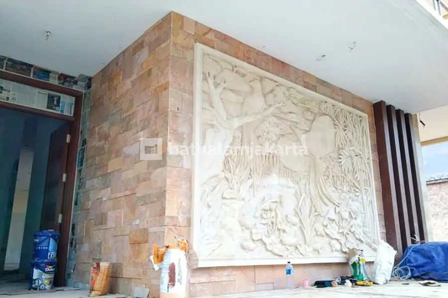teras rumah batu pacitoroso