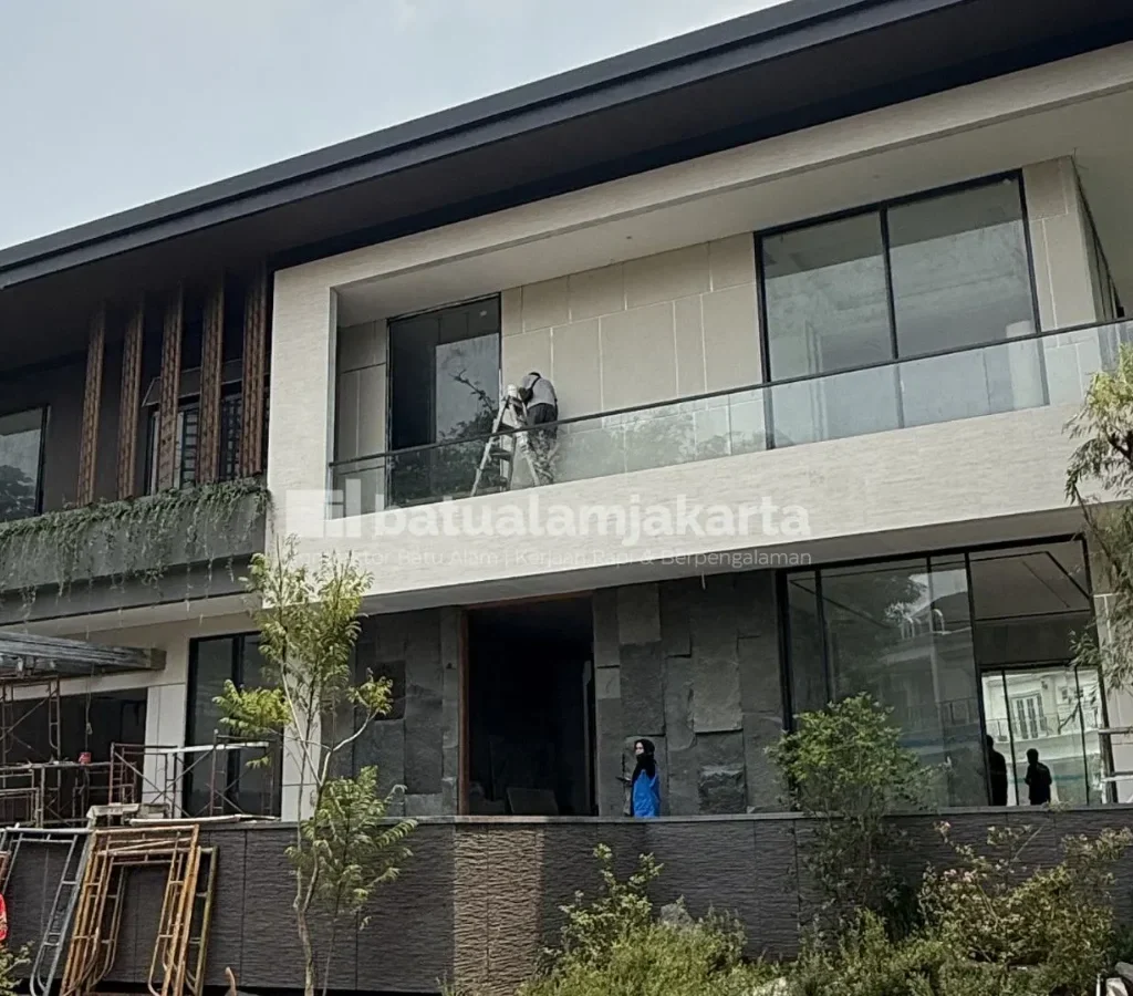 pemasangan batu andesit tebing, dinding fasad, bsd