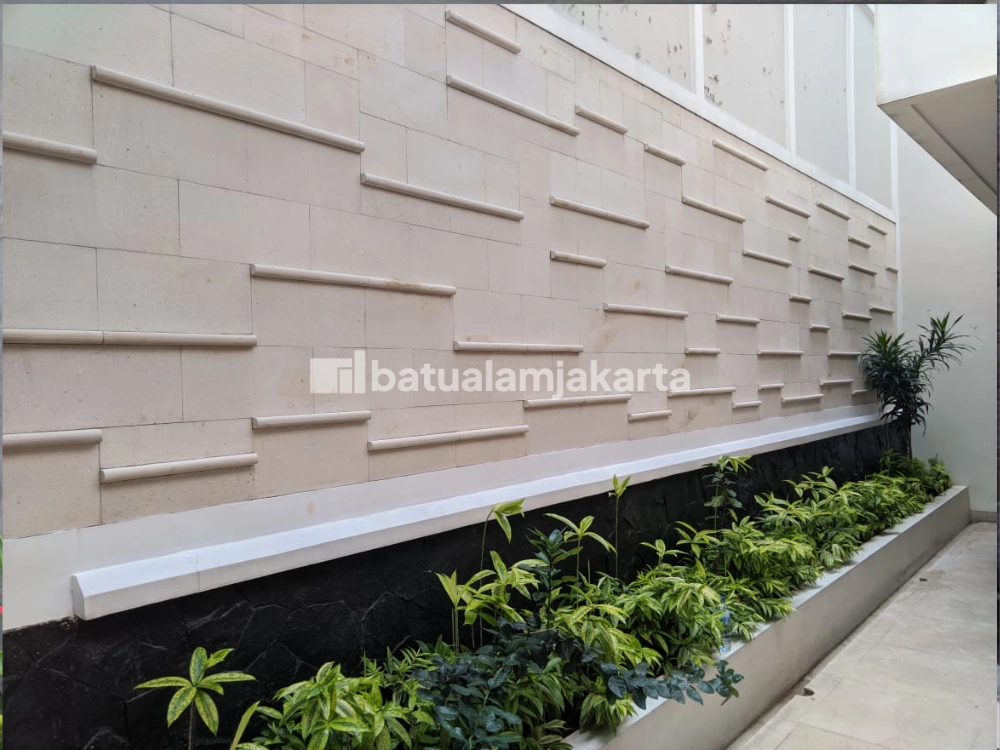 dinding taman batu alam paras jogja putih
