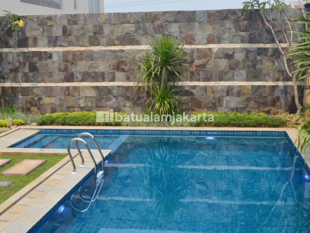 kolam renang batu alam purwakarta