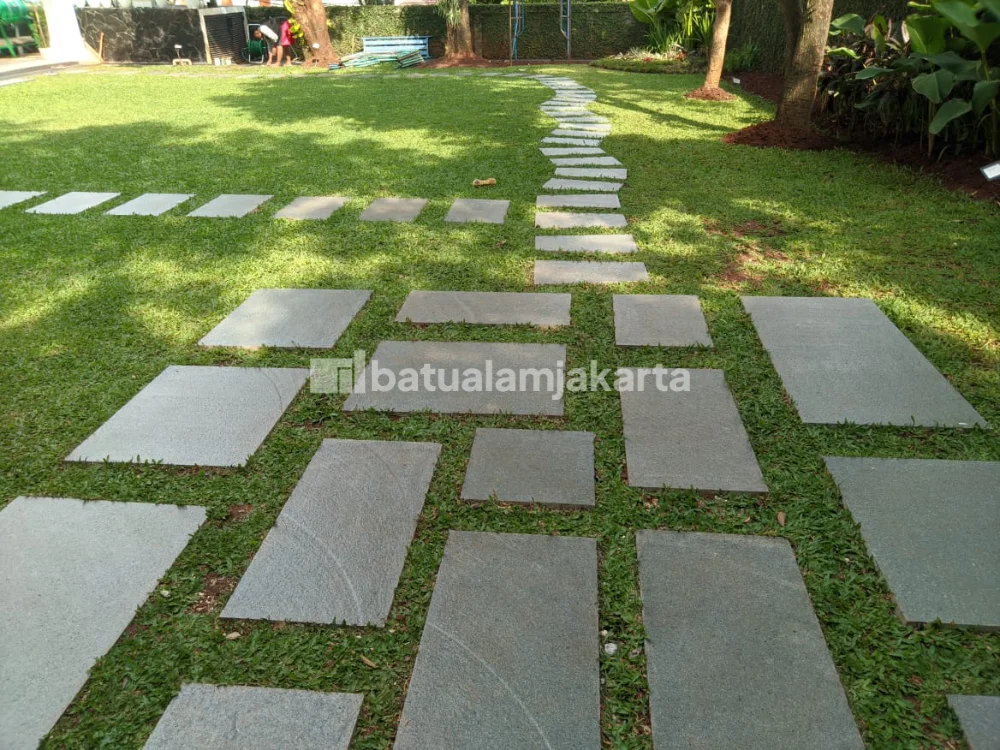 batu andesit untuk lantai taman atau jalan setapak