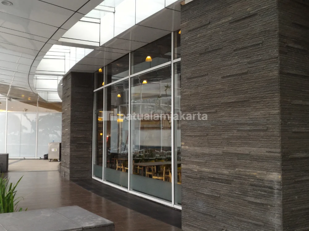batu andesit susun sirih untuk dinding teras
