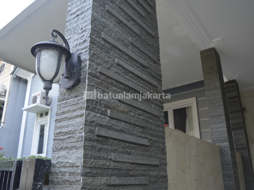 batu andesit susun sirih untuk pilar rumah