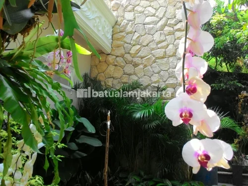 9. dinding taman batu alam bobos acak