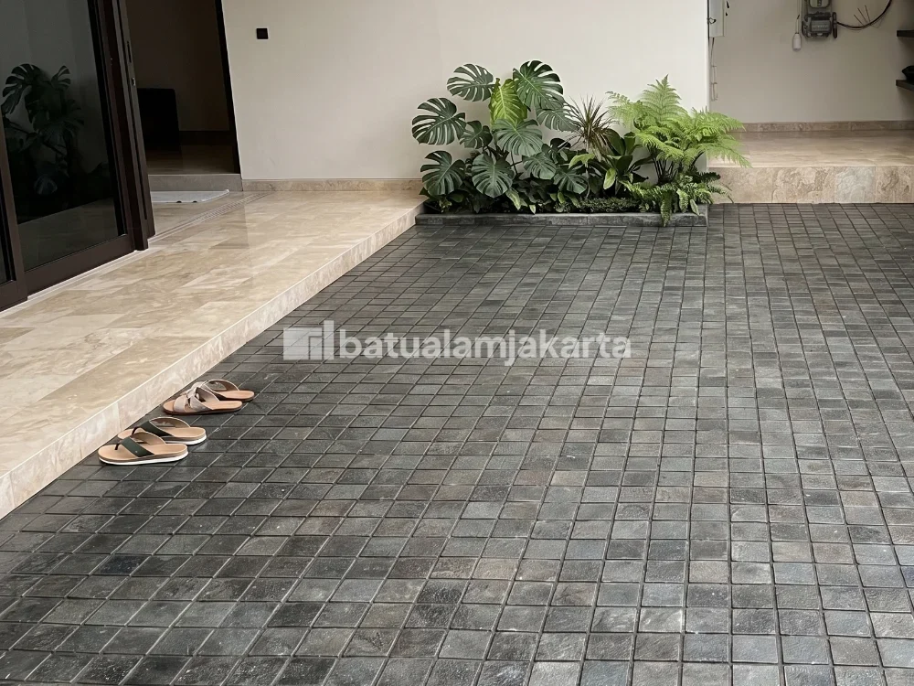 lantai carport batu andesit cobble 10x10 v2