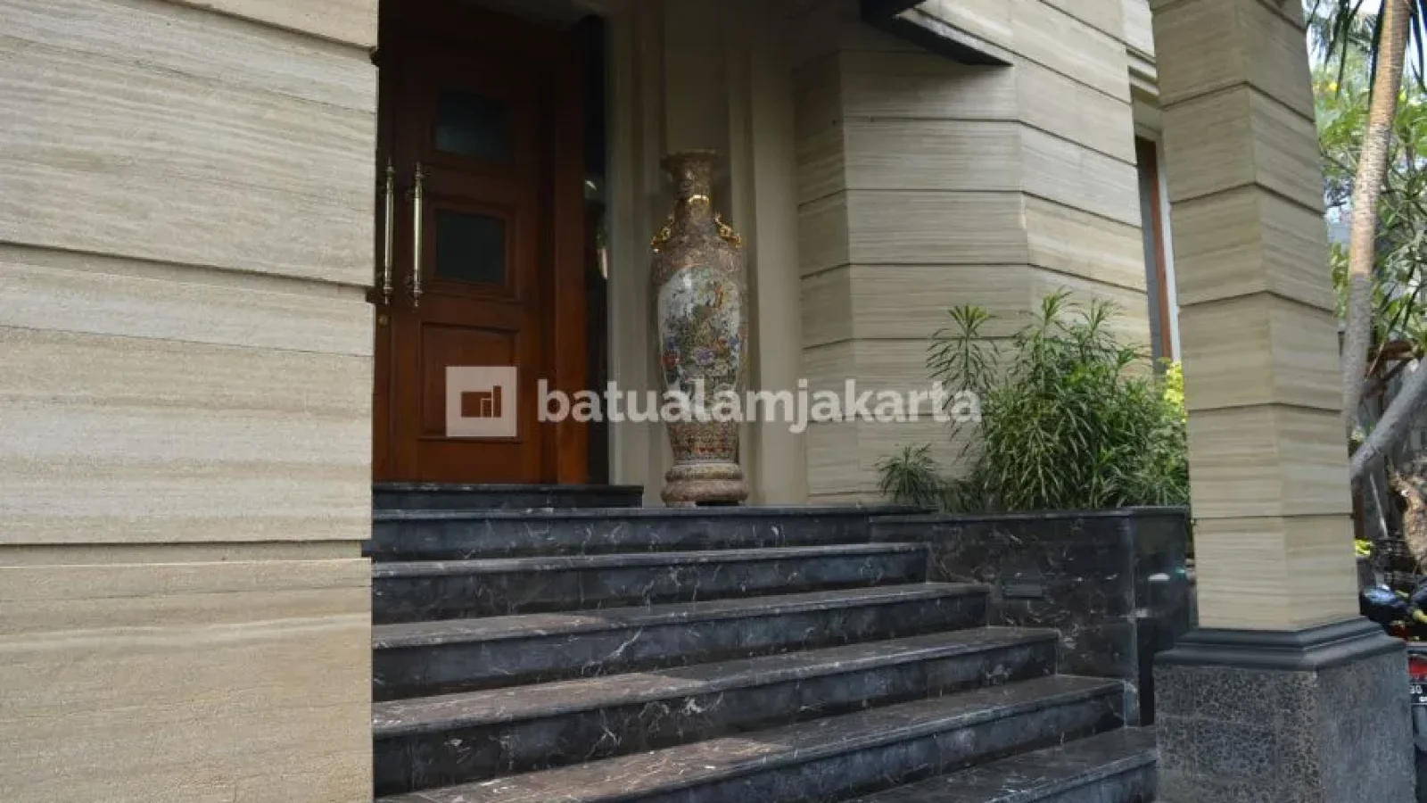 batu bali brown